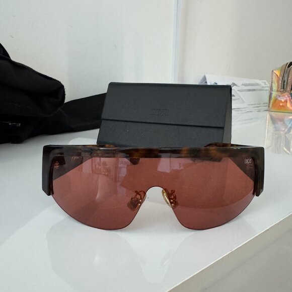 Dezi THIQUE FIERY TORTOISE / BURGUNDY sunglasses- never worn - Picture 5 of 6